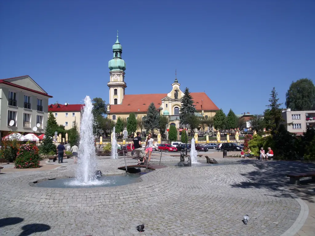 Comfortline.md în Tychy – plecări dintr-un oraș al berii spre Europa. Confort și eleganță în călătorii.
