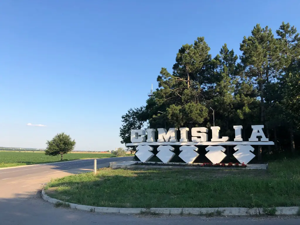 Comfortline.md în Cimișlia – călătorii confortabile dintr-un oraș verde spre Europa.